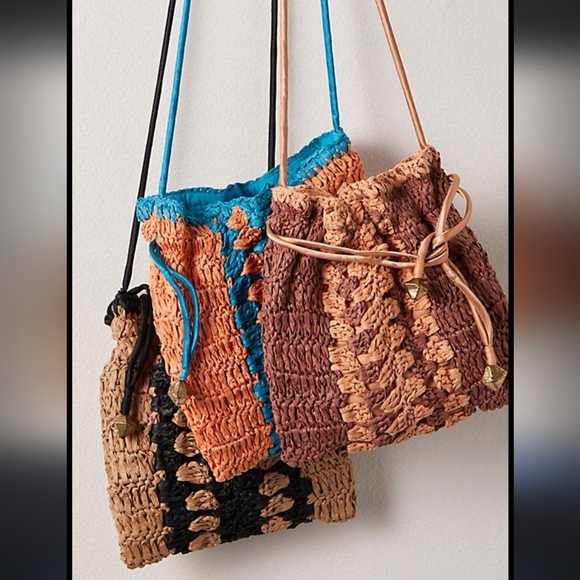 NEW Free People heatwave crossbody woven raffia mini bag in Tan Lines - Picture 2 of 12